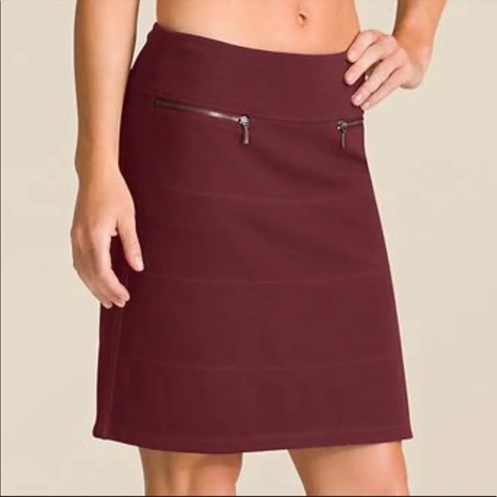 NWT ATHLETA Strata Ponte A Line Knit Skirt Maroon M